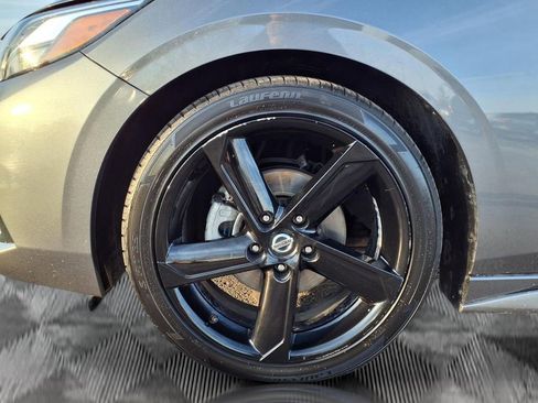 Used 2021 Nissan Sentra SR image 20