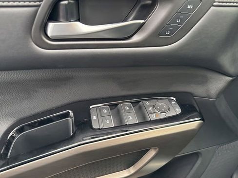 Used 2025 Nissan Pathfinder Platinum w/ Cargo Package AWD/4WD image 21