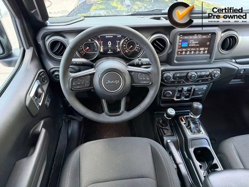 Used 2023 Jeep Wrangler Unlimited Sport AWD/4WD image 37