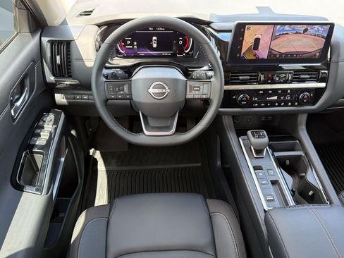 New 2026 Nissan Pathfinder SL image 26