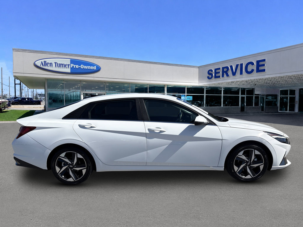 Certified 2023 Hyundai Elantra Limited w/ Cargo Package FWD image 9
