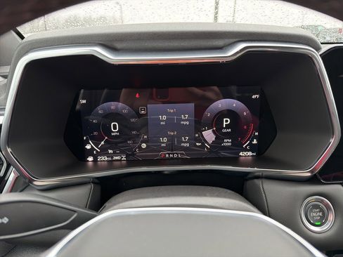 Used 2025 GMC Canyon Elevation w/ Convenience Package image 11