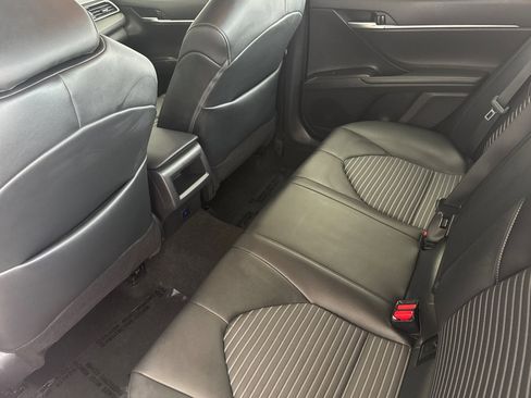 Used 2024 Toyota Camry SE FWD image 11