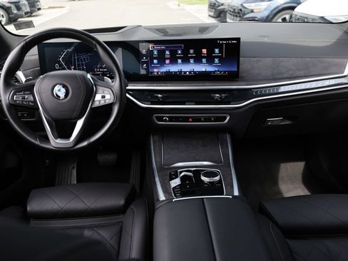 Used 2025 BMW X5 xDrive40i AWD/4WD image 28