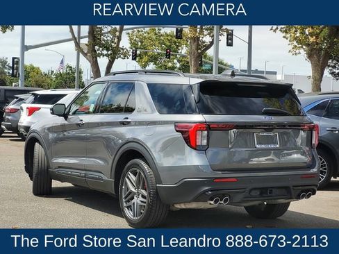 Used 2025 Ford Explorer ST image 8