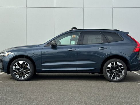 New 2026 Volvo XC60 T8 Plus w/ Protection Package Premier image 2