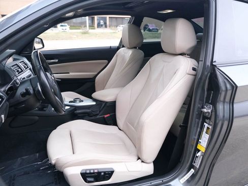 Used 2015 BMW M235i Coupe image 22