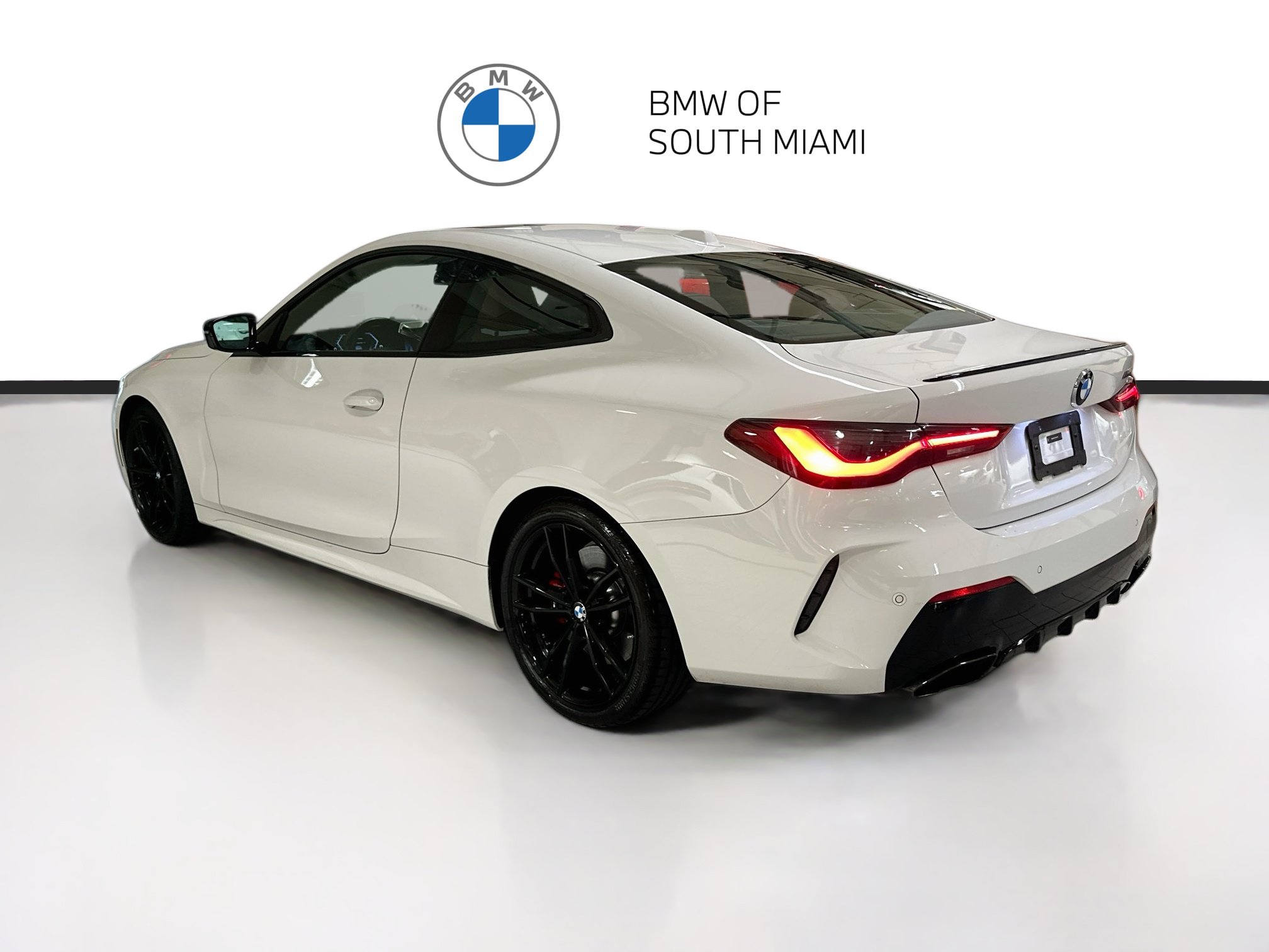 Used 2024 BMW M440i Coupe w/ Premium Package RWD image 5
