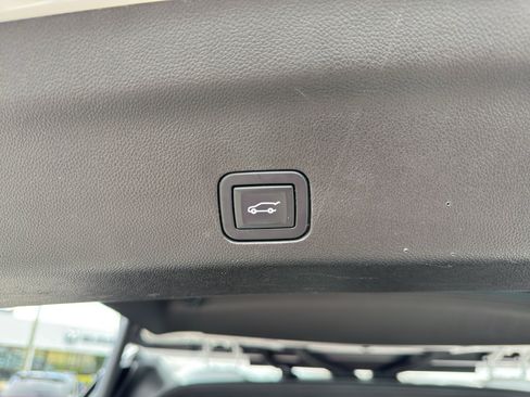 Used 2021 Chevrolet Tahoe High Country AWD/4WD image 14