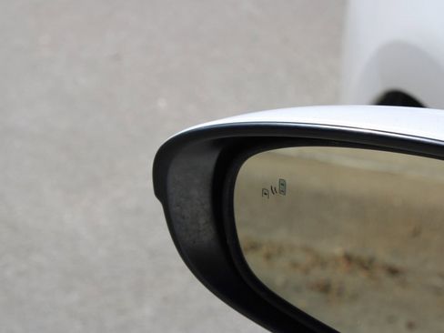 Used 2017 Lexus ES 350 w/ Premium Package image 23