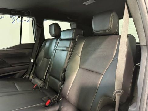 Used 2024 Lexus GX 550 image 25