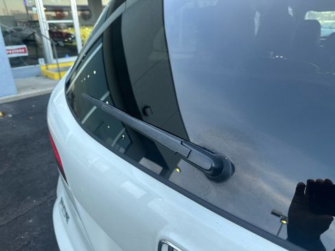 Used 2017 Honda Pilot Touring image 36