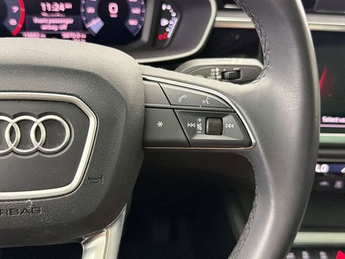 Used 2023 Audi Q3 2.0T Premium w/ Convenience Package image 28