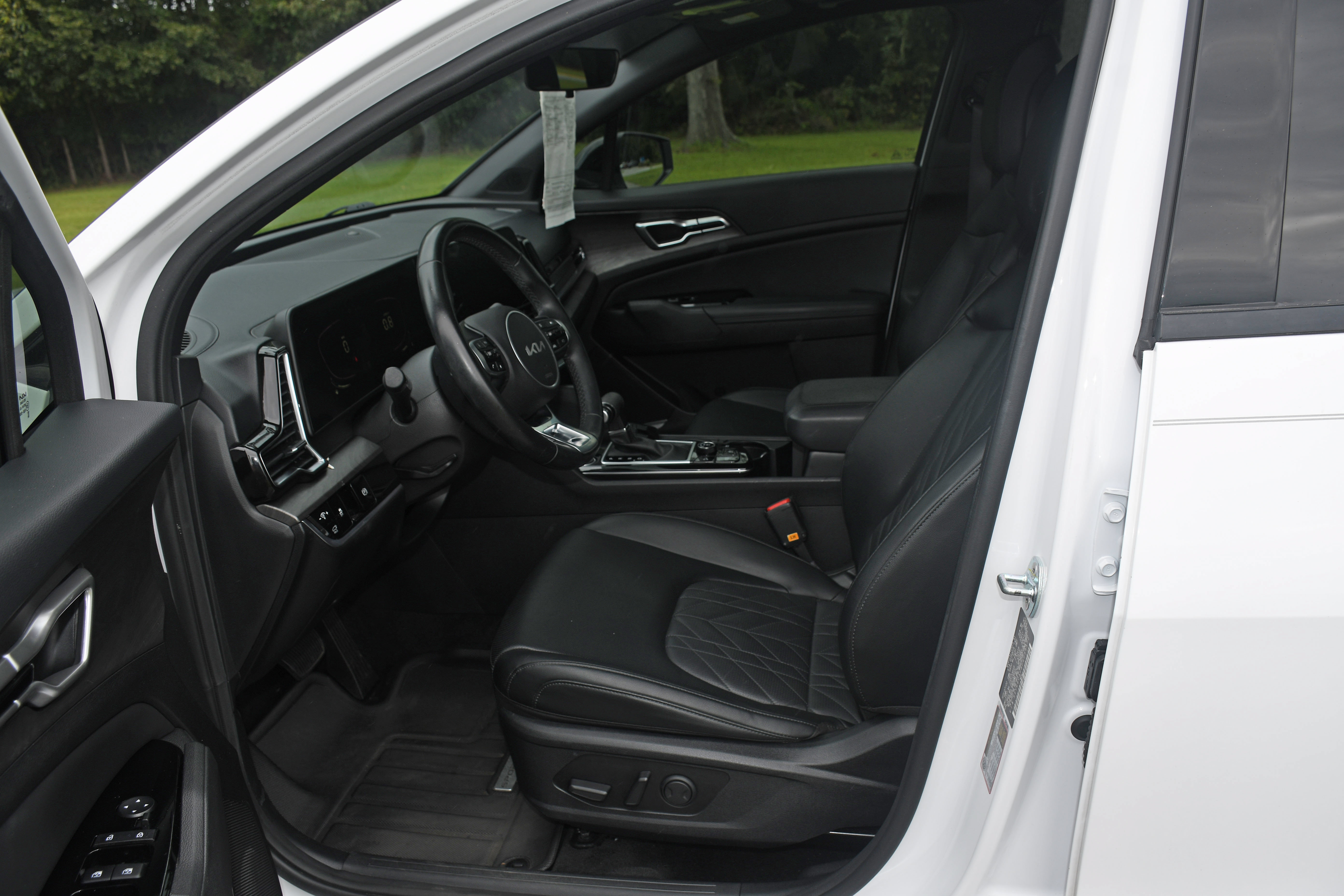 Used 2023 Kia Sportage X-Line w/ X-Line Premium Package AWD/4WD image 7
