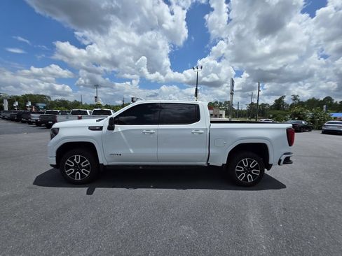 Used 2024 GMC Sierra 1500 AT4 w/ Technology Package AWD/4WD image 2