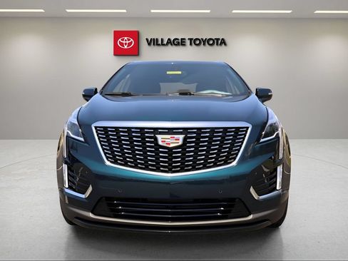 Certified 2026 Cadillac XT5 Luxury FWD image 8
