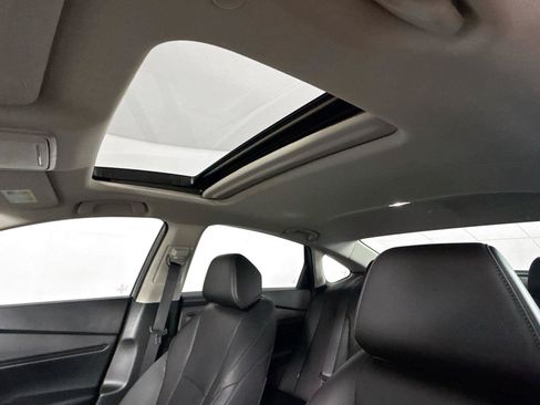 Used 2024 Honda Accord Touring image 6