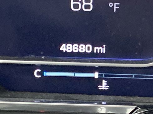 Used 2023 Chevrolet Silverado 1500 LTZ image 22