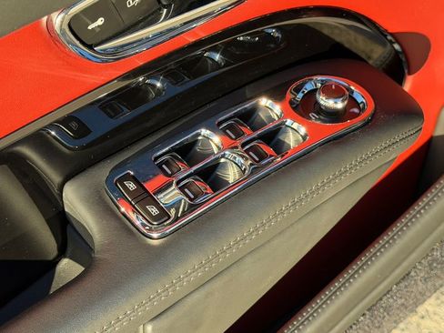 Used 2019 Bentley Mulsanne image 14