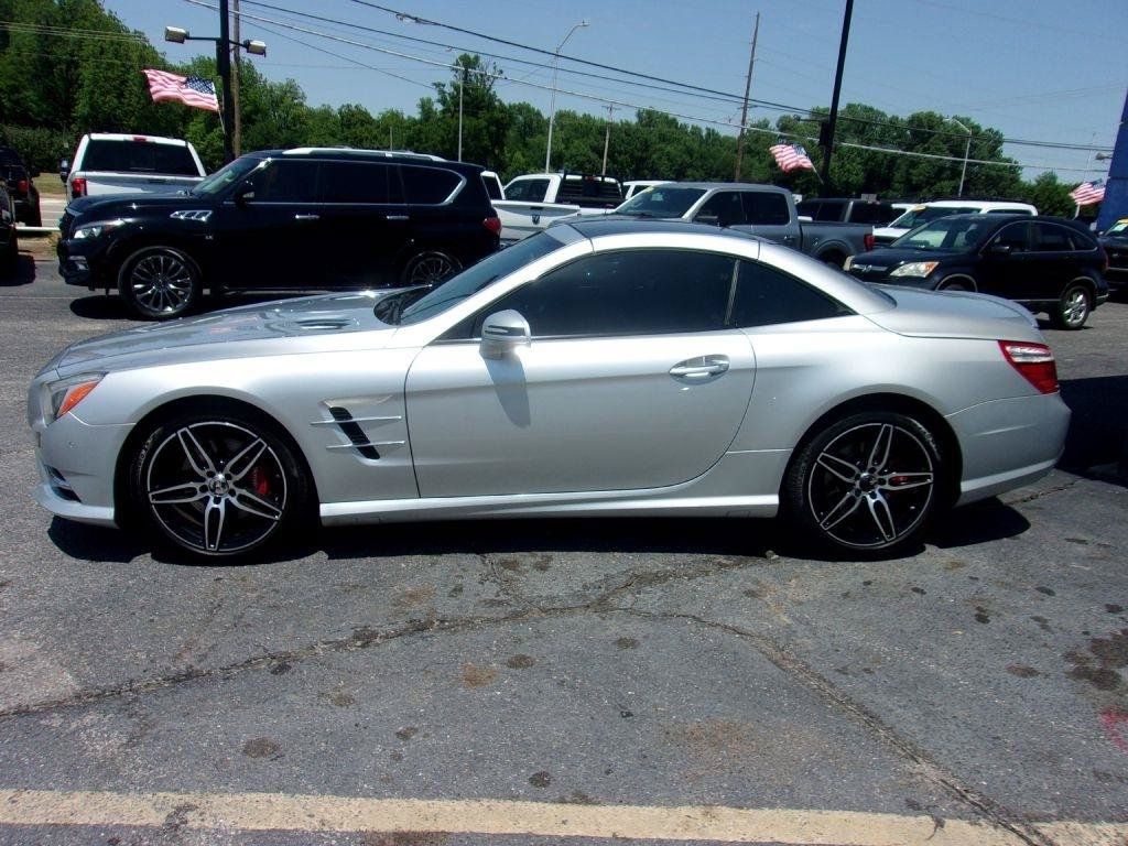 Used 2016 Mercedes-Benz SL 400 w/ Premium I Package image 3