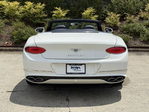 Used 2023 Bentley Continental GT V8 image 9
