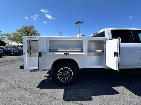 New 2026 GMC Sierra 3500 Pro w/ Convenience Package AWD/4WD image 35