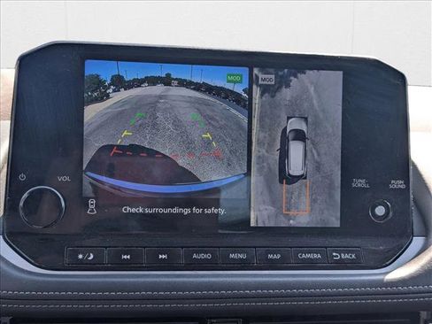 Used 2023 Nissan Rogue Platinum w/ Platinum Premium Package image 15