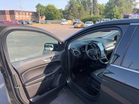 Used 2022 Ford Edge SEL w/ Convenience Package AWD/4WD image 9