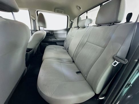 Used 2018 Toyota Tacoma SR w/ SR Convenience Package RWD image 4