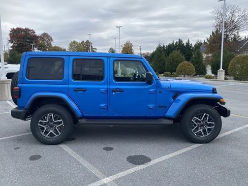 New 2026 Jeep Wrangler Sahara image 9