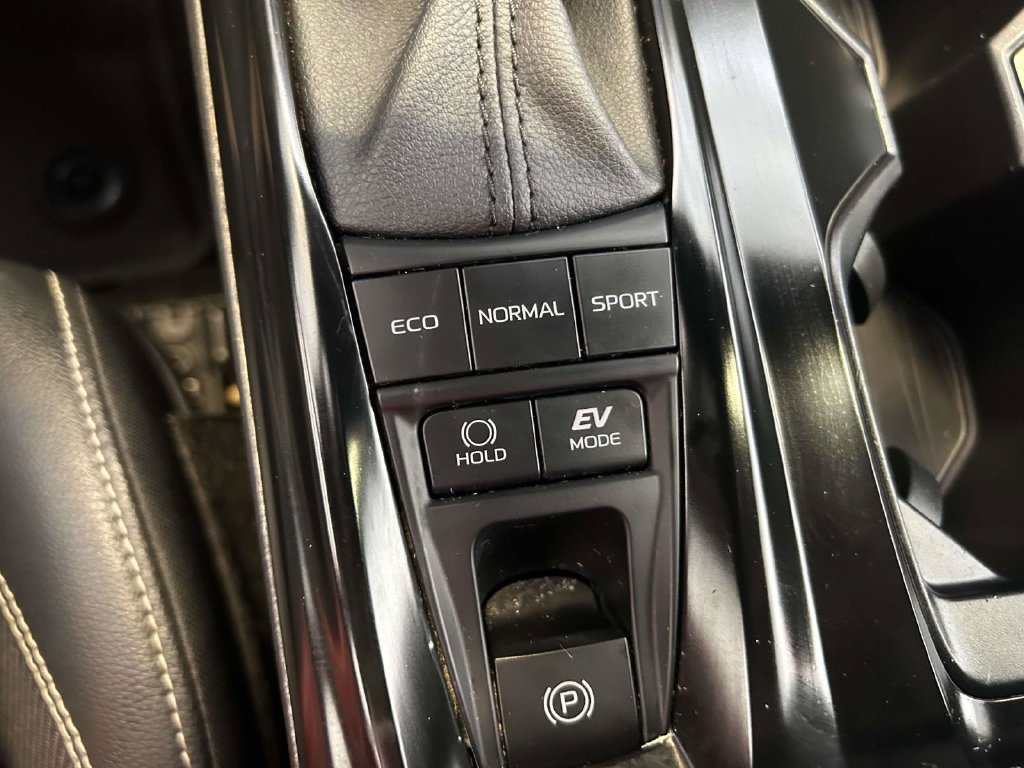 Used 2025 Toyota Camry SE FWD image 22