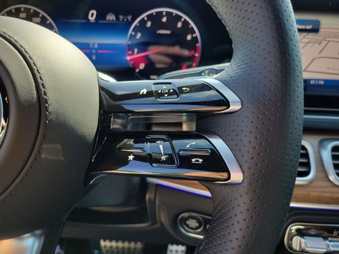 New 2026 Mercedes-Benz GLS 580 4MATIC image 30