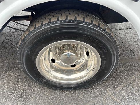 Used 2019 Ford F550 2WD Regular Cab Super Duty image 11