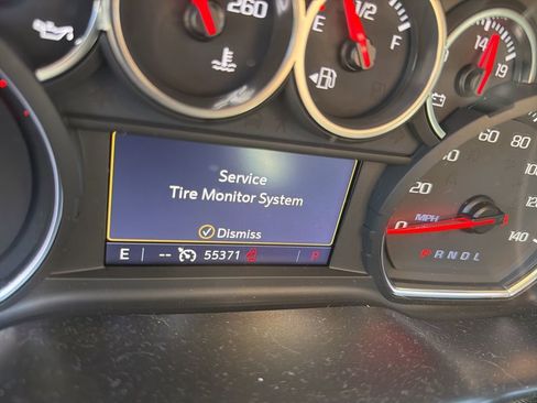 Used 2019 Chevrolet Silverado 1500 LT w/ All-Star Edition image 13