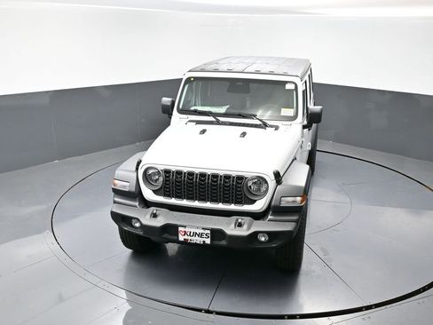 New 2026 Jeep Wrangler Sport S image 40