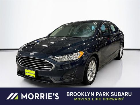 Used 2020 Ford Fusion SE image 1