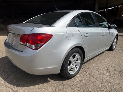 Used 2014 Chevrolet Cruze LT w/ Technology Package image 3