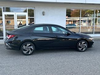 Used 2025 Hyundai Elantra Sport w/ Cargo Package video 2