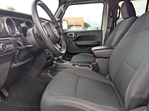 Used 2018 Jeep Wrangler Unlimited Sport S AWD/4WD image 24