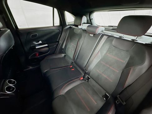 Used 2023 Mercedes-Benz GLA 250 4MATIC image 23