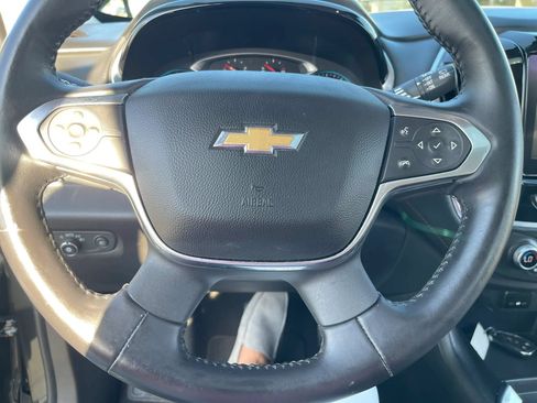 Used 2018 Chevrolet Traverse LT w/ LPO, Black Accent Package FWD image 13