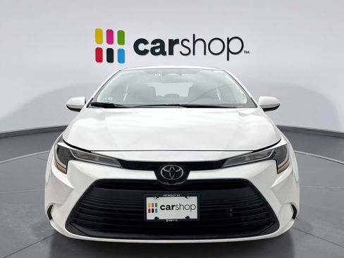 Used 2025 Toyota Corolla LE image 8