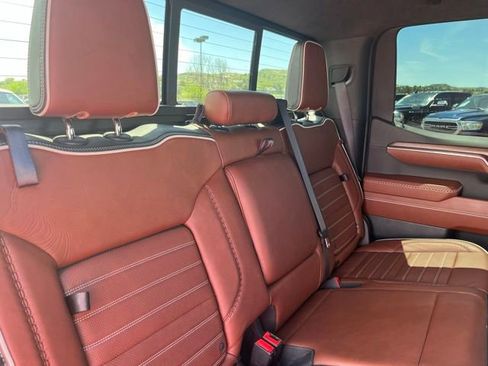 Used 2023 GMC Sierra 1500 Denali Ultimate AWD/4WD image 27