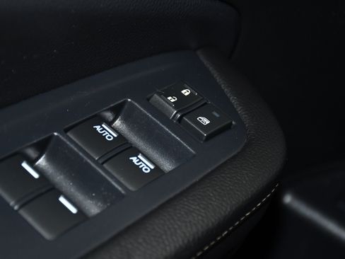 Certified 2025 Honda Ridgeline Sport image 33