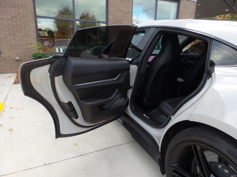 Used 2021 Porsche Taycan Turbo S image 35