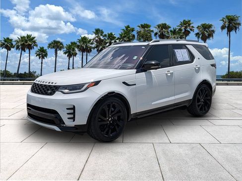 Used 2021 Land Rover Discovery S R-Dynamic AWD/4WD image 3