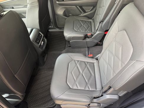 Certified 2026 Volkswagen Atlas SE FWD image 25