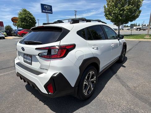 Used 2025 Subaru Crosstrek 2.5i Premium AWD/4WD image 4