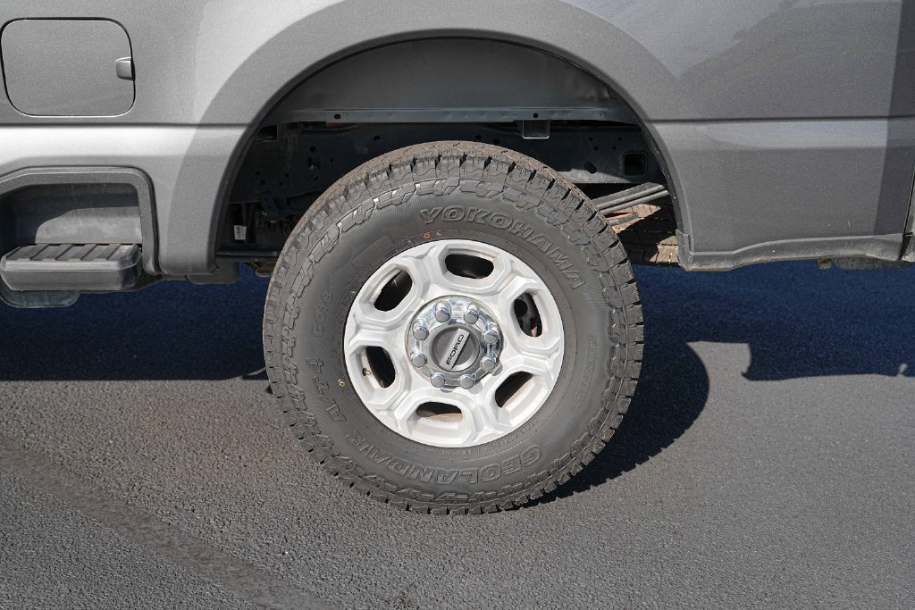 Used 2025 Ford F250 XLT AWD/4WD image 14