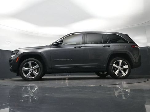 Used 2022 Jeep Grand Cherokee Limited RWD image 37